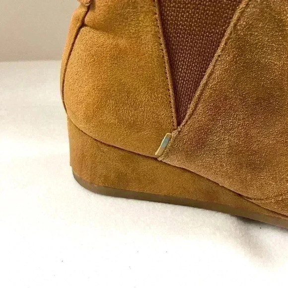 Tom’s Brown Suede Bohemian Almond Toe Zip Comfort Walking Wedge Booties (6) - Picture 3 of 12